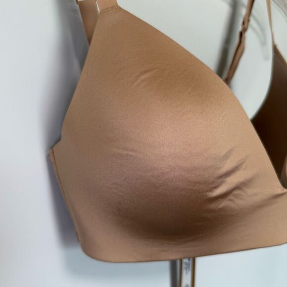 C42 Skims wireless form T-shirt bra color clay size 34DD NWT - Picture 5 of 11